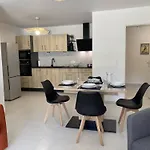 T3 Moderne - Bord De - 6 Pers, Parking, Terrasse - Fr-1-738-35 Apartment *